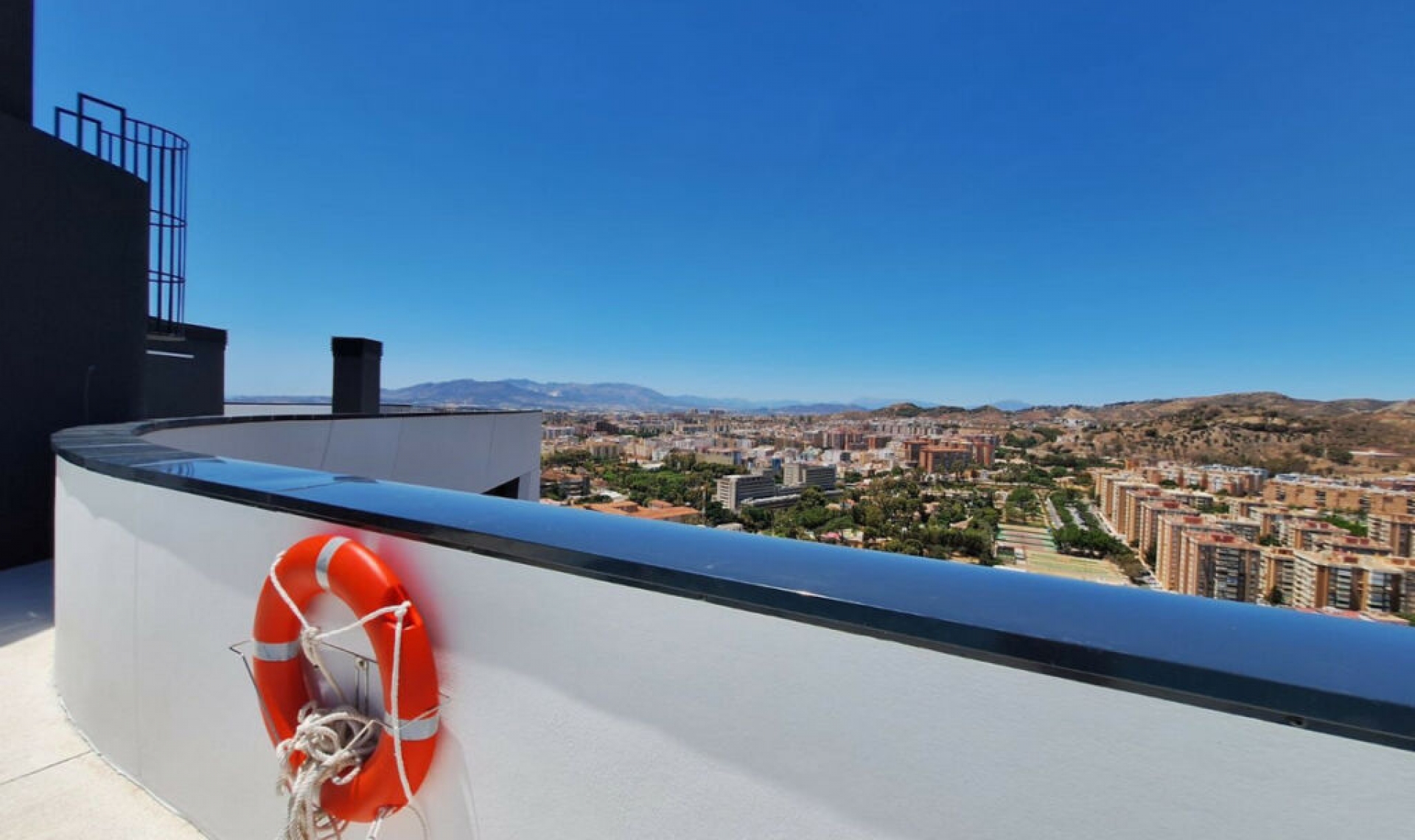 Resale - Apartment -
Málaga Centro