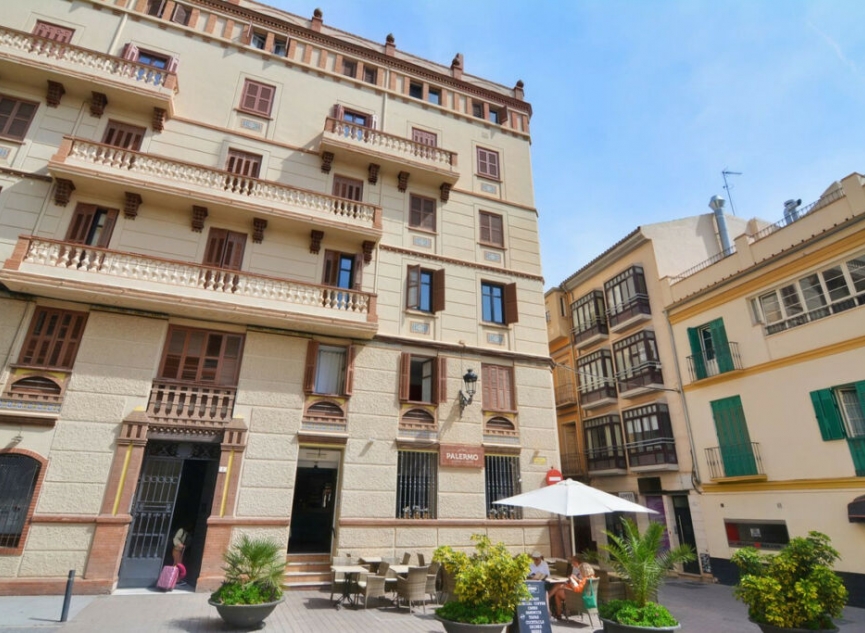 Resale - Apartment -
Málaga Centro