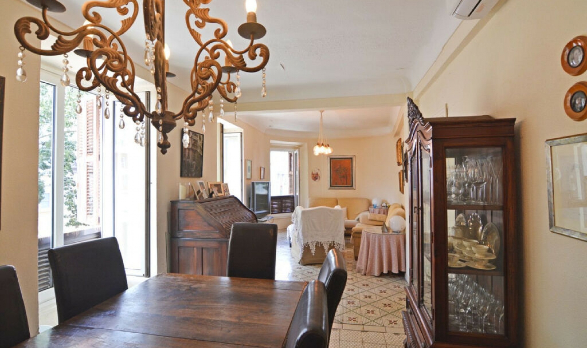 Resale - Apartment -
Málaga Centro