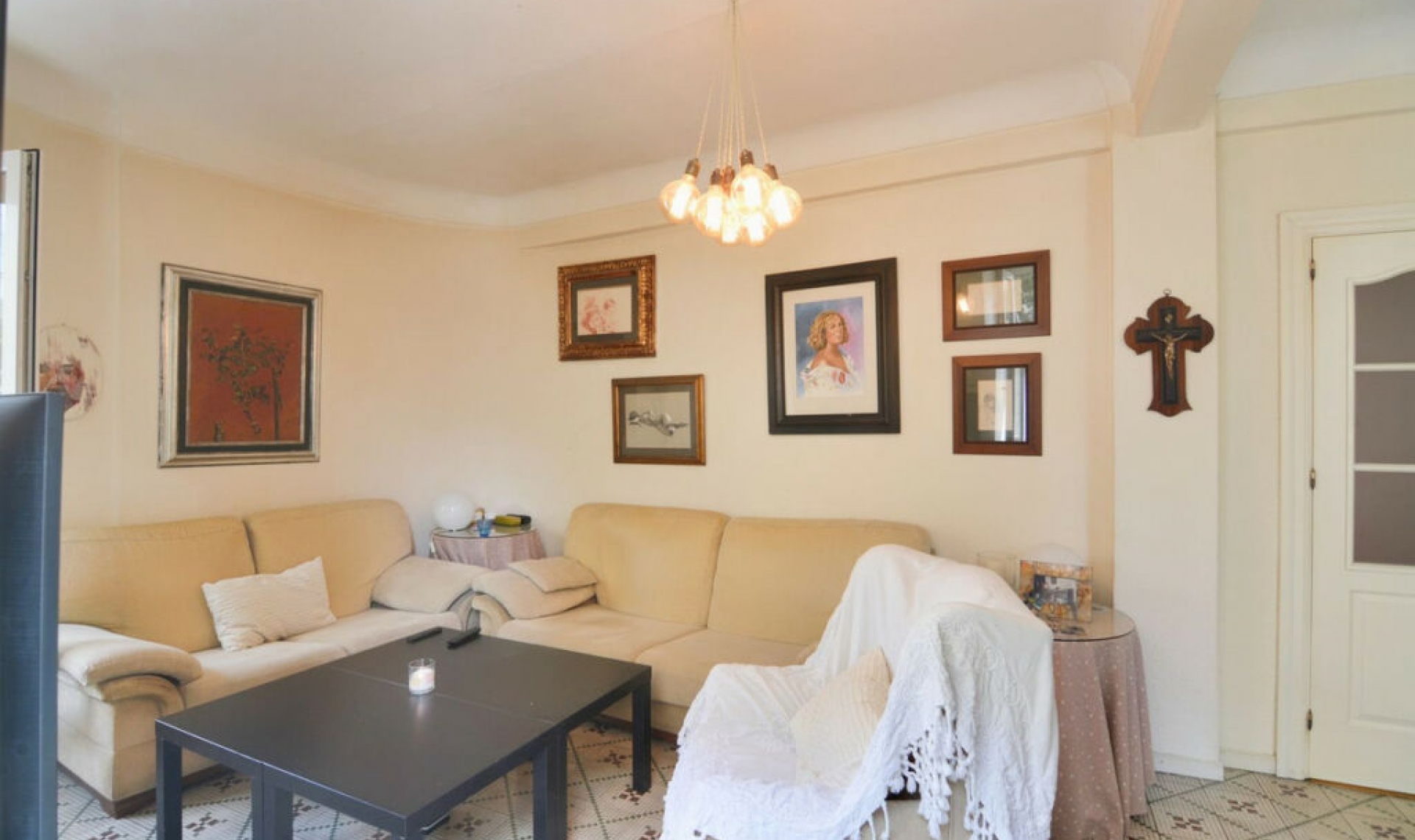 Resale - Apartment -
Málaga Centro
