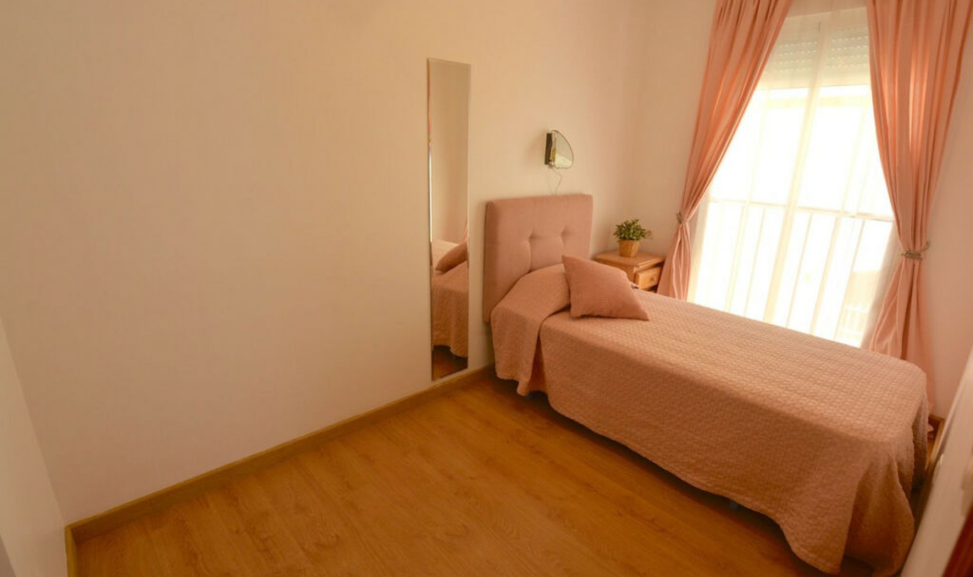 Resale - Apartment -
Málaga Centro