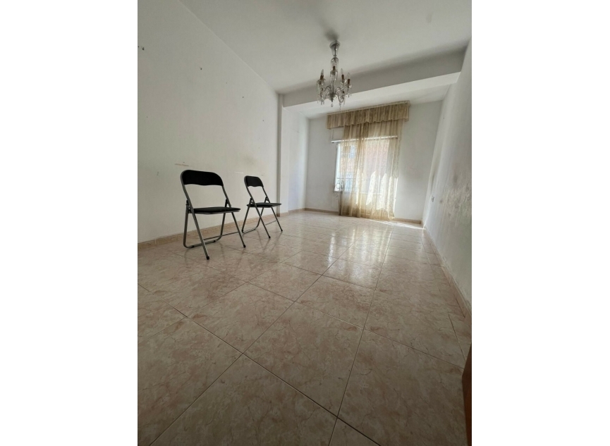 Resale - Apartment -
Málaga Centro