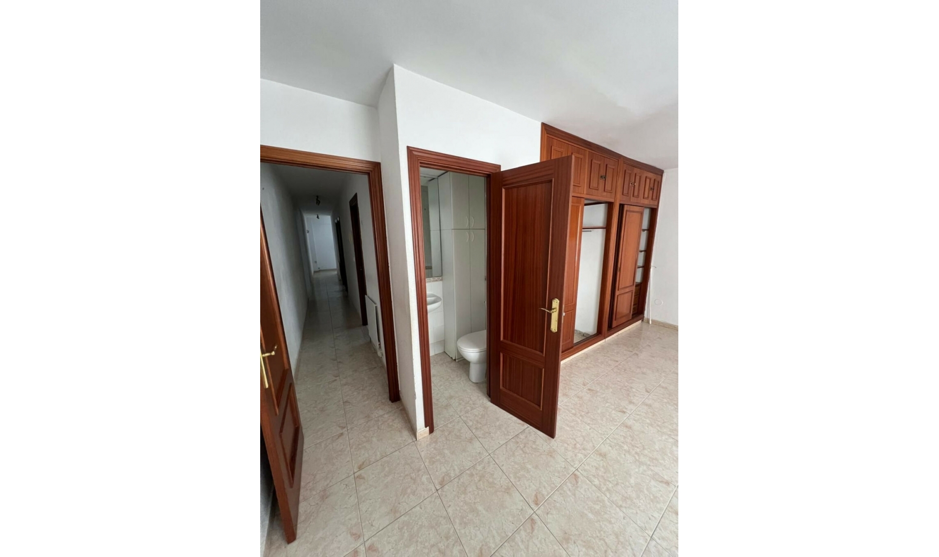 Resale - Apartment -
Málaga Centro
