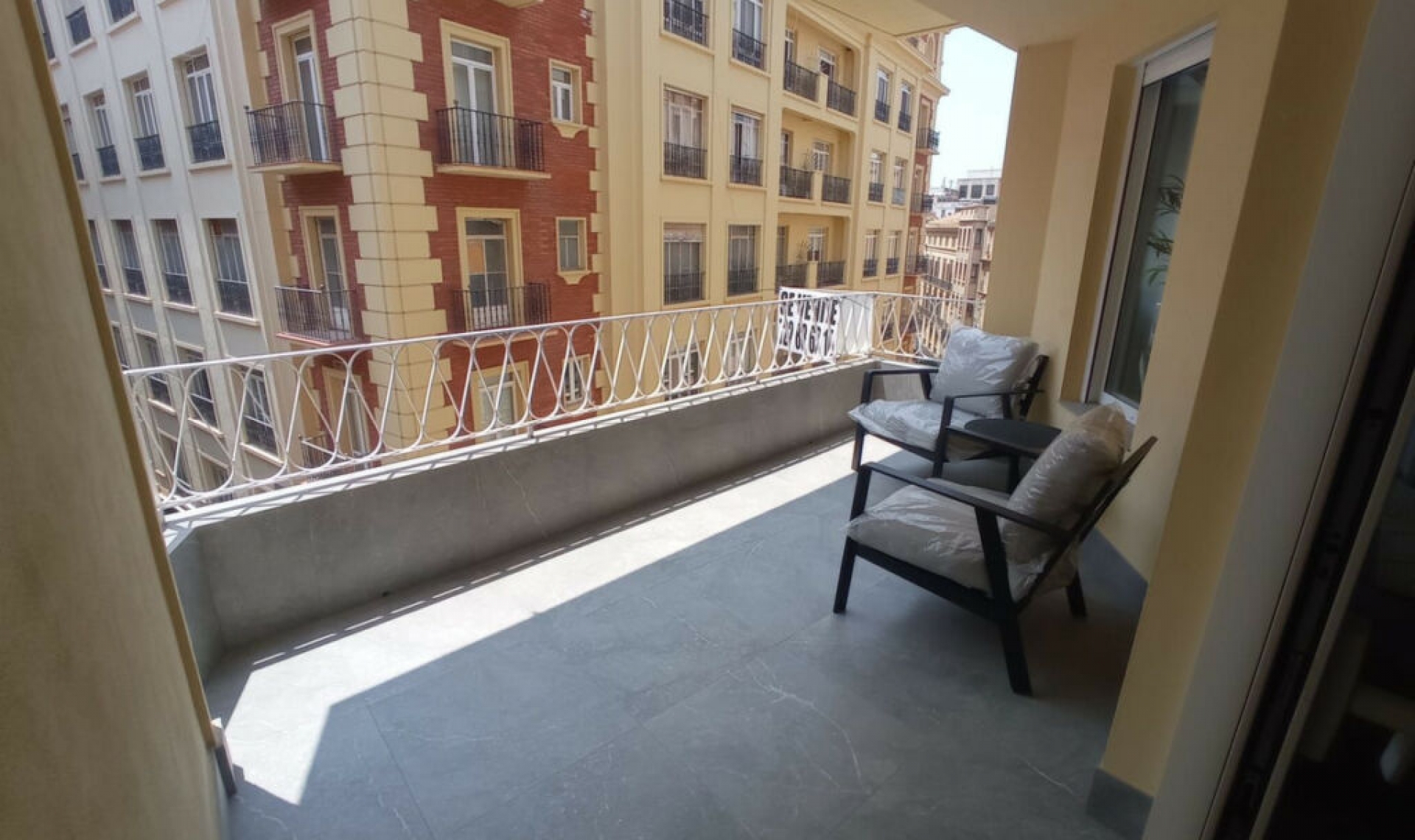Resale - Apartment -
Málaga Centro