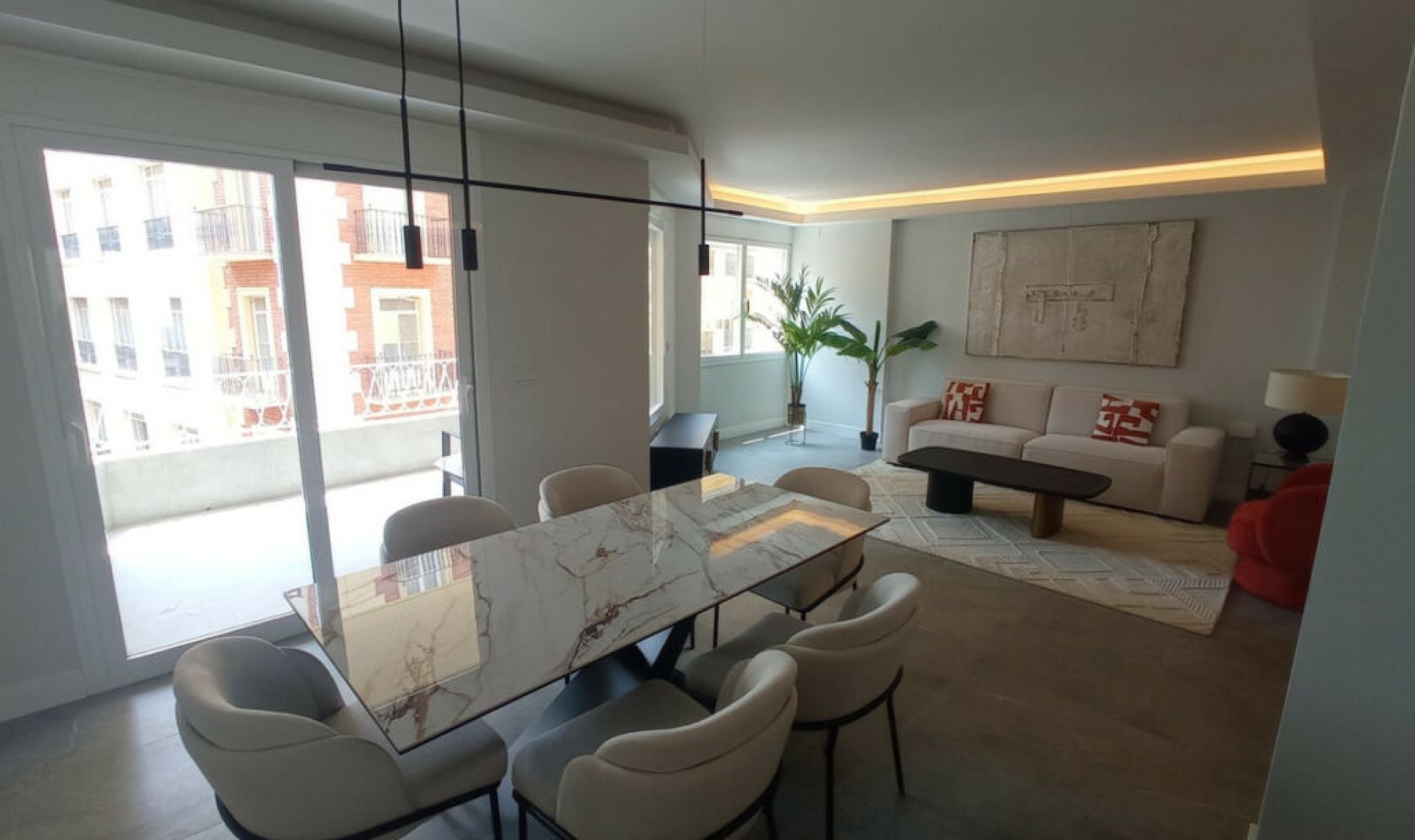 Resale - Apartment -
Málaga Centro