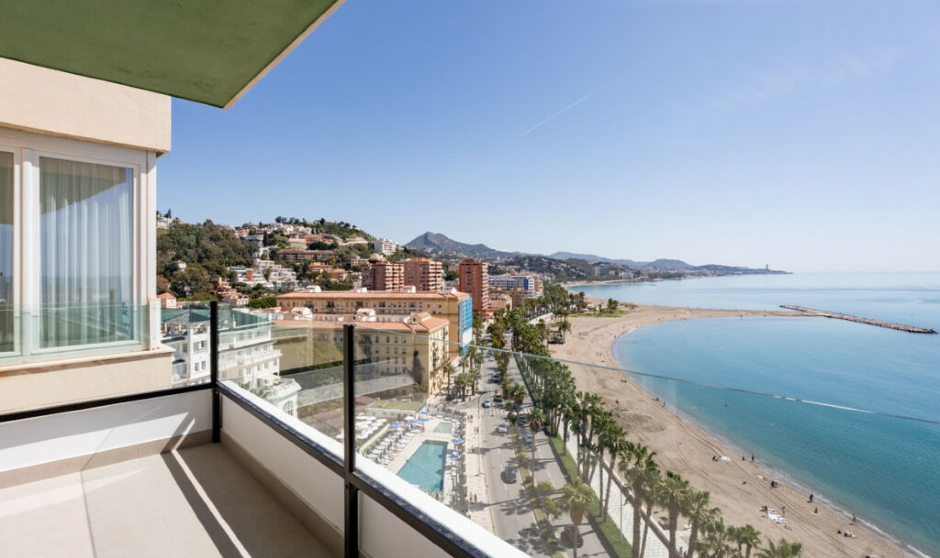 Resale - Apartment -
Málaga Centro