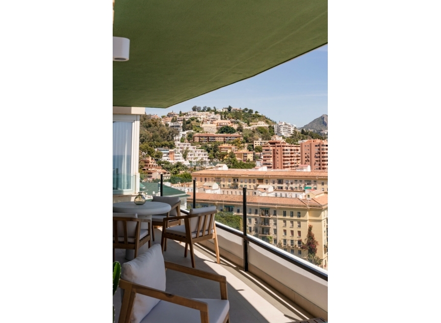 Resale - Apartment -
Málaga Centro