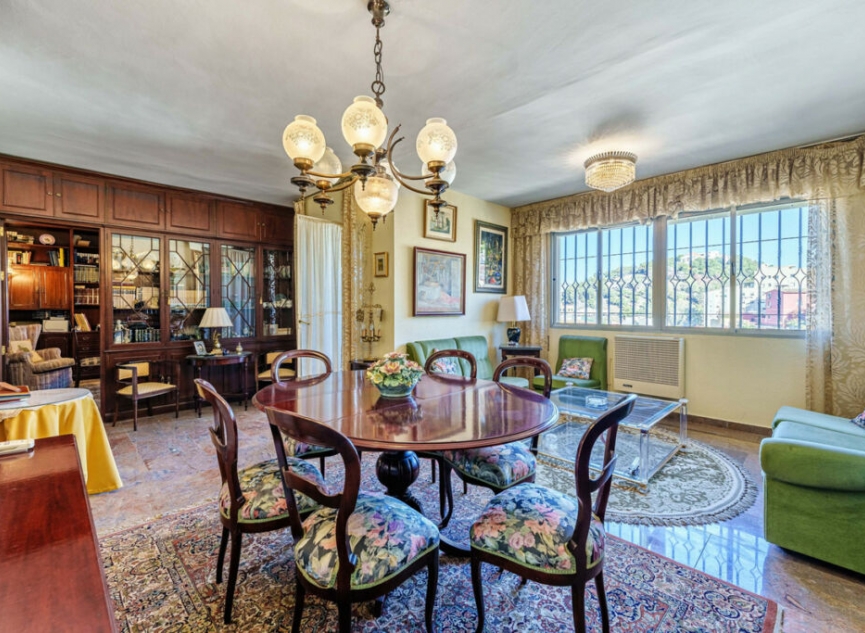 Resale - Apartment -
Málaga Centro