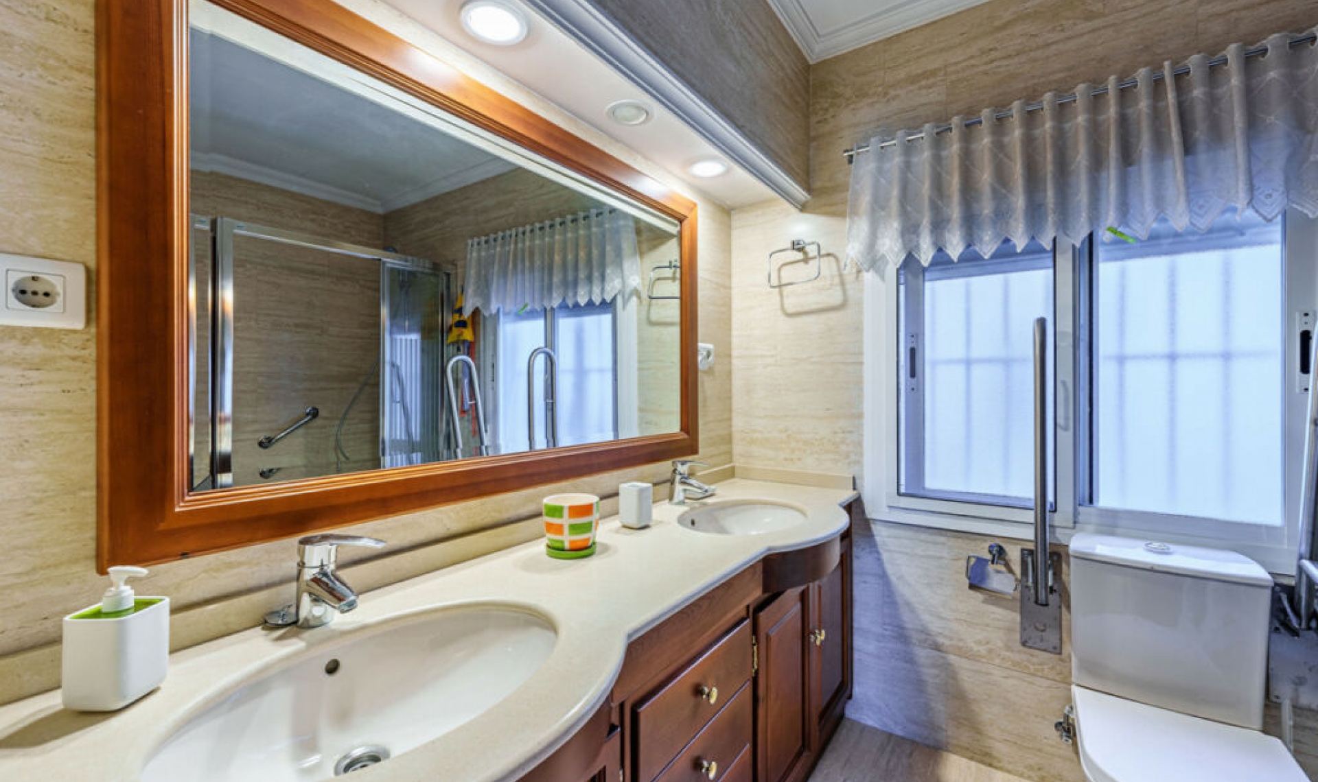 Resale - Apartment -
Málaga Centro