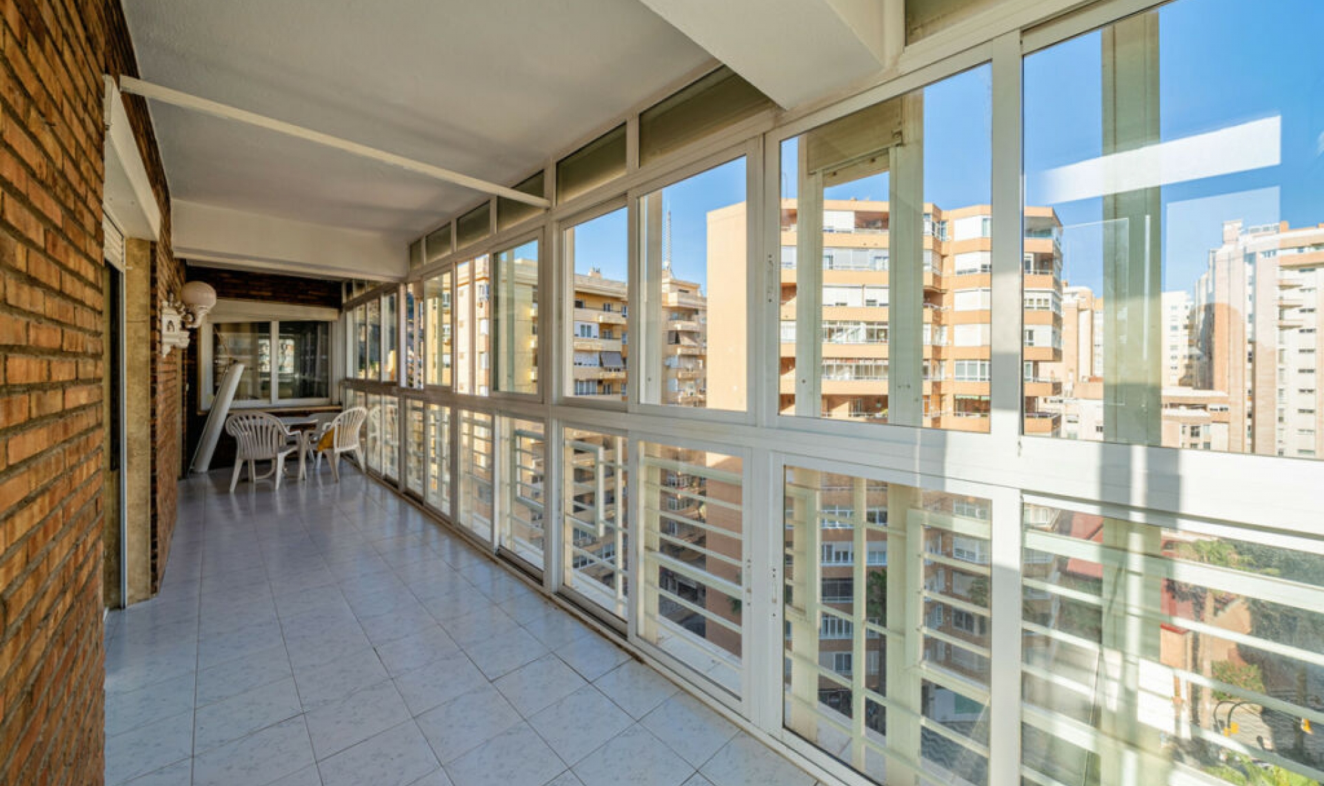 Resale - Apartment -
Málaga Centro