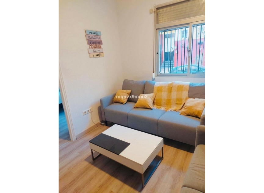 Resale - Apartment -
Málaga Centro