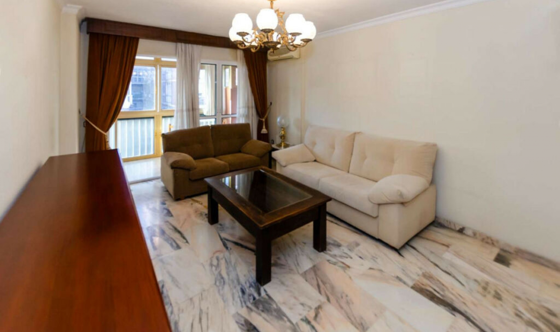 Resale - Apartment -
Málaga Centro