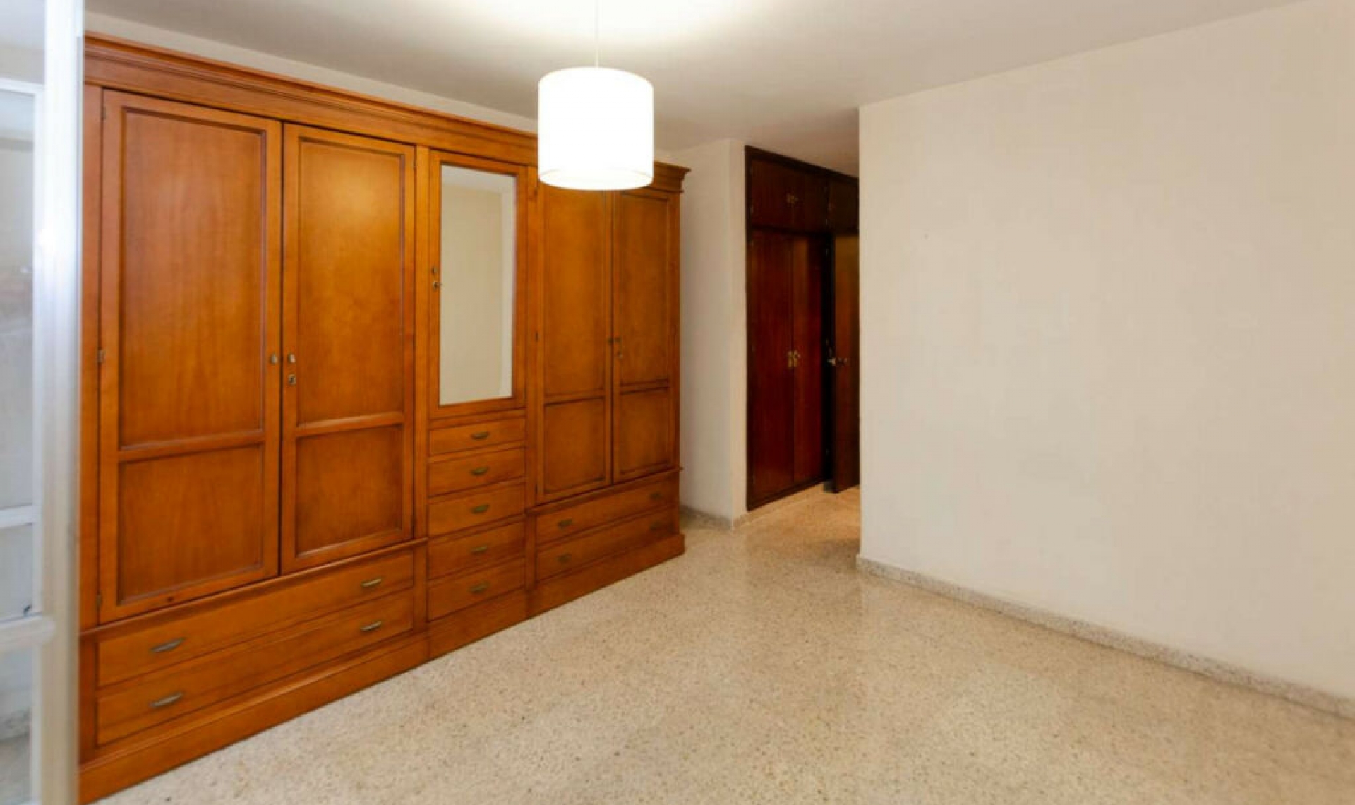 Resale - Apartment -
Málaga Centro