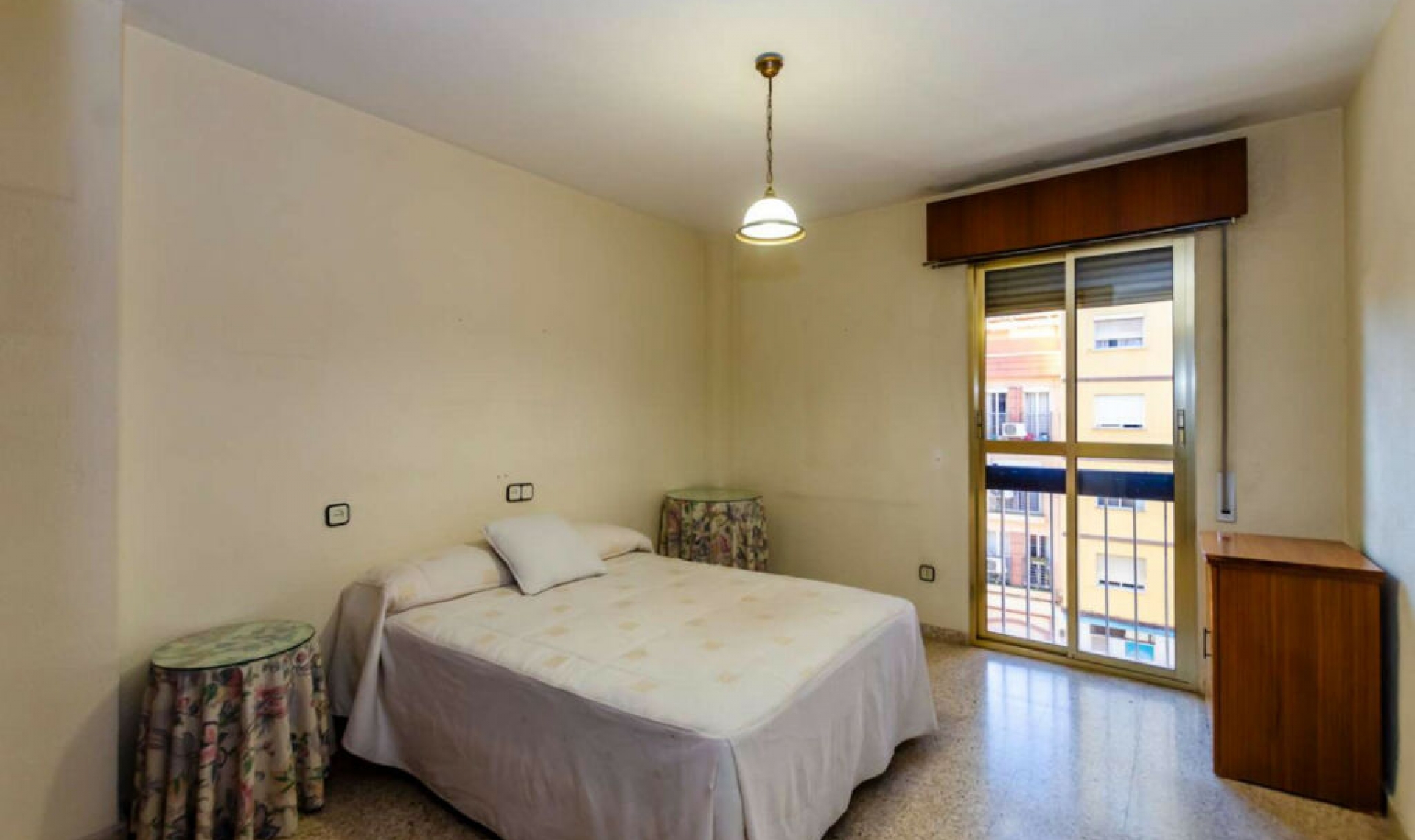 Resale - Apartment -
Málaga Centro