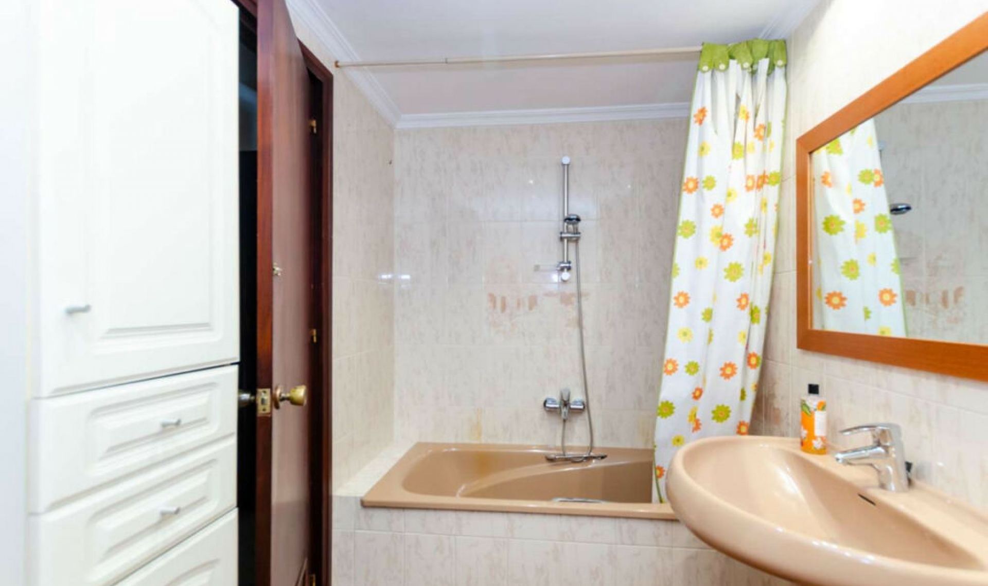 Resale - Apartment -
Málaga Centro