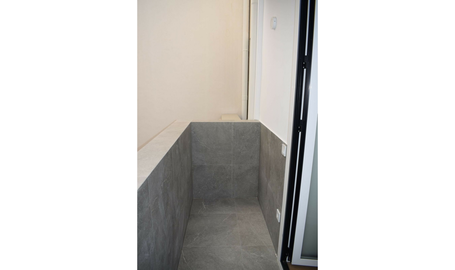 Resale - Apartment -
Málaga Centro