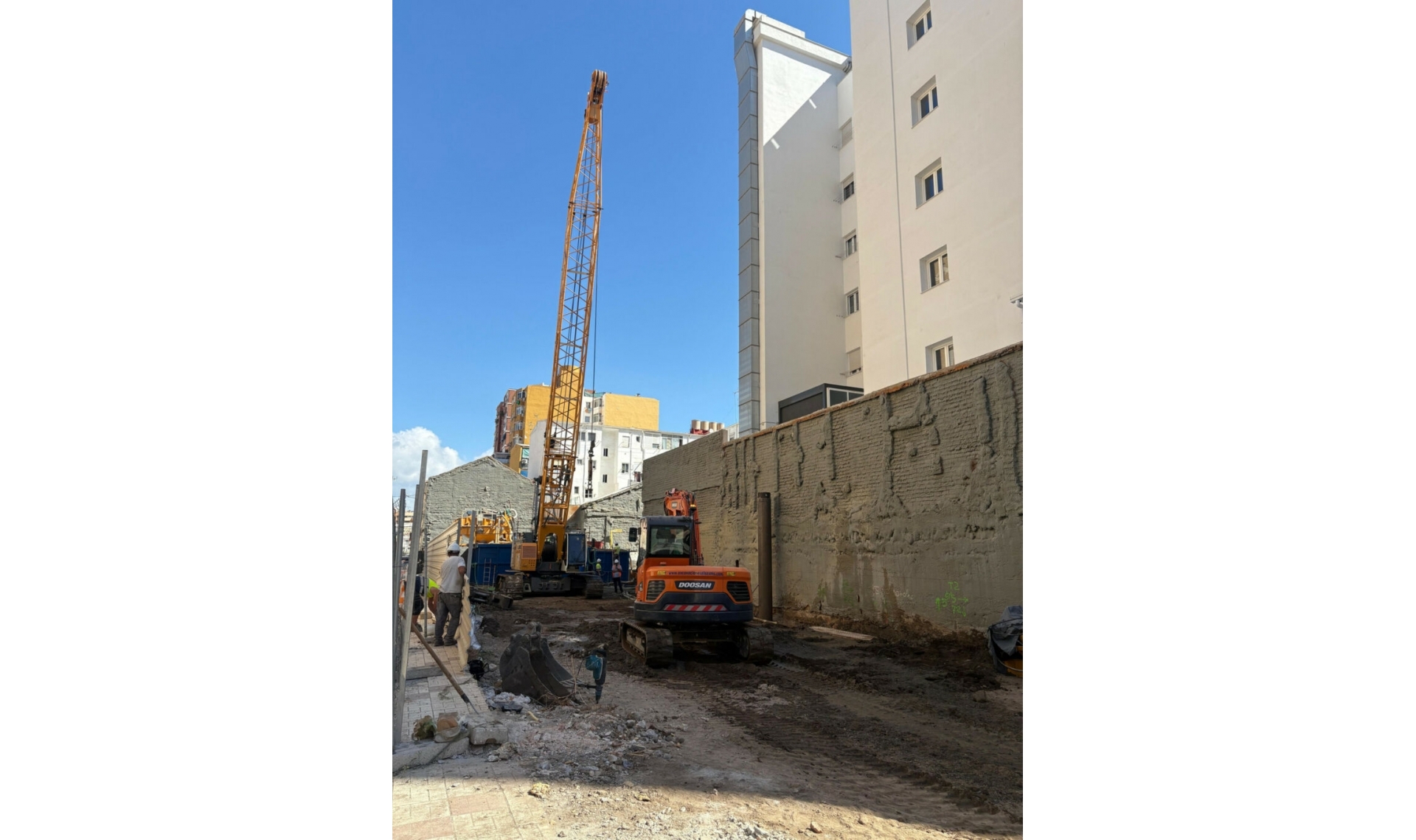 Resale - Apartment -
Málaga Centro