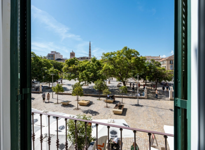 Resale - Apartment -
Málaga Centro