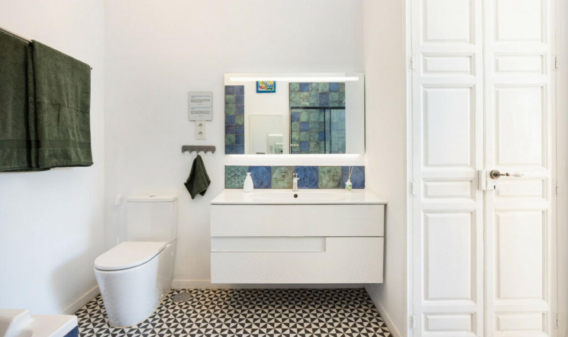 Resale - Apartment -
Málaga Centro