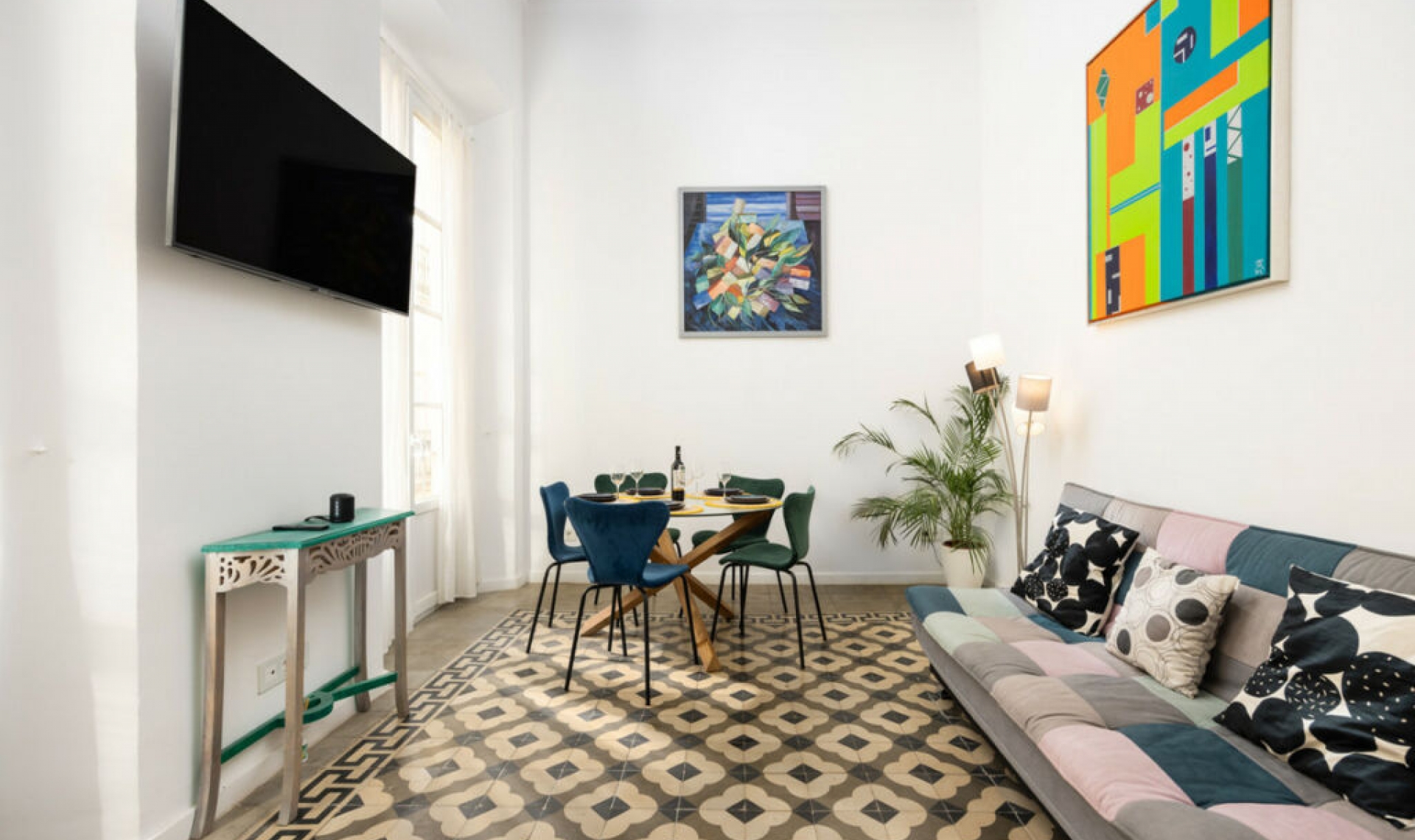 Resale - Apartment -
Málaga Centro