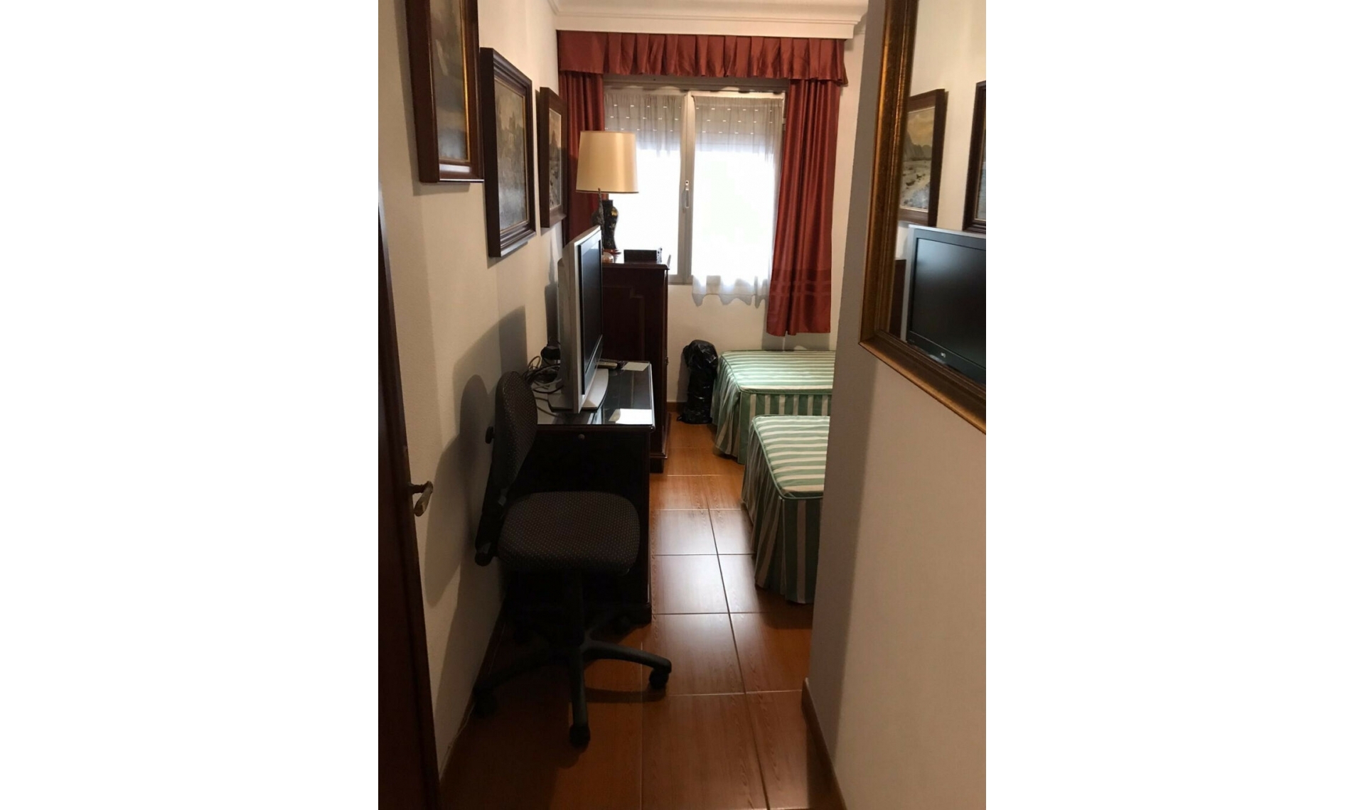 Resale - Apartment -
Málaga Este