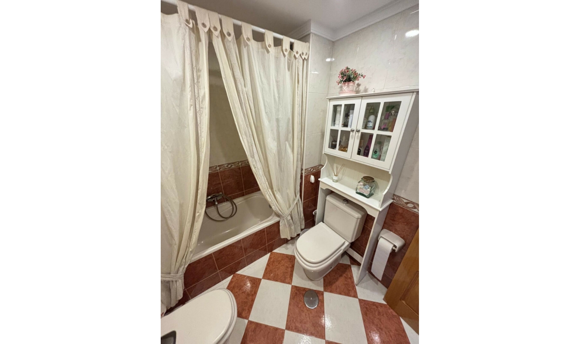 Resale - Apartment -
Málaga