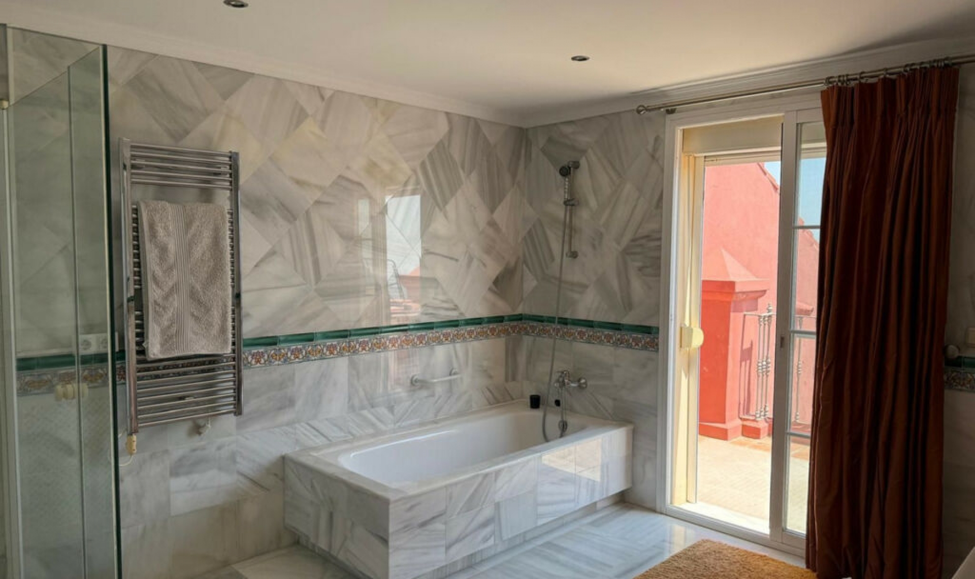 Resale - Apartment -
Málaga