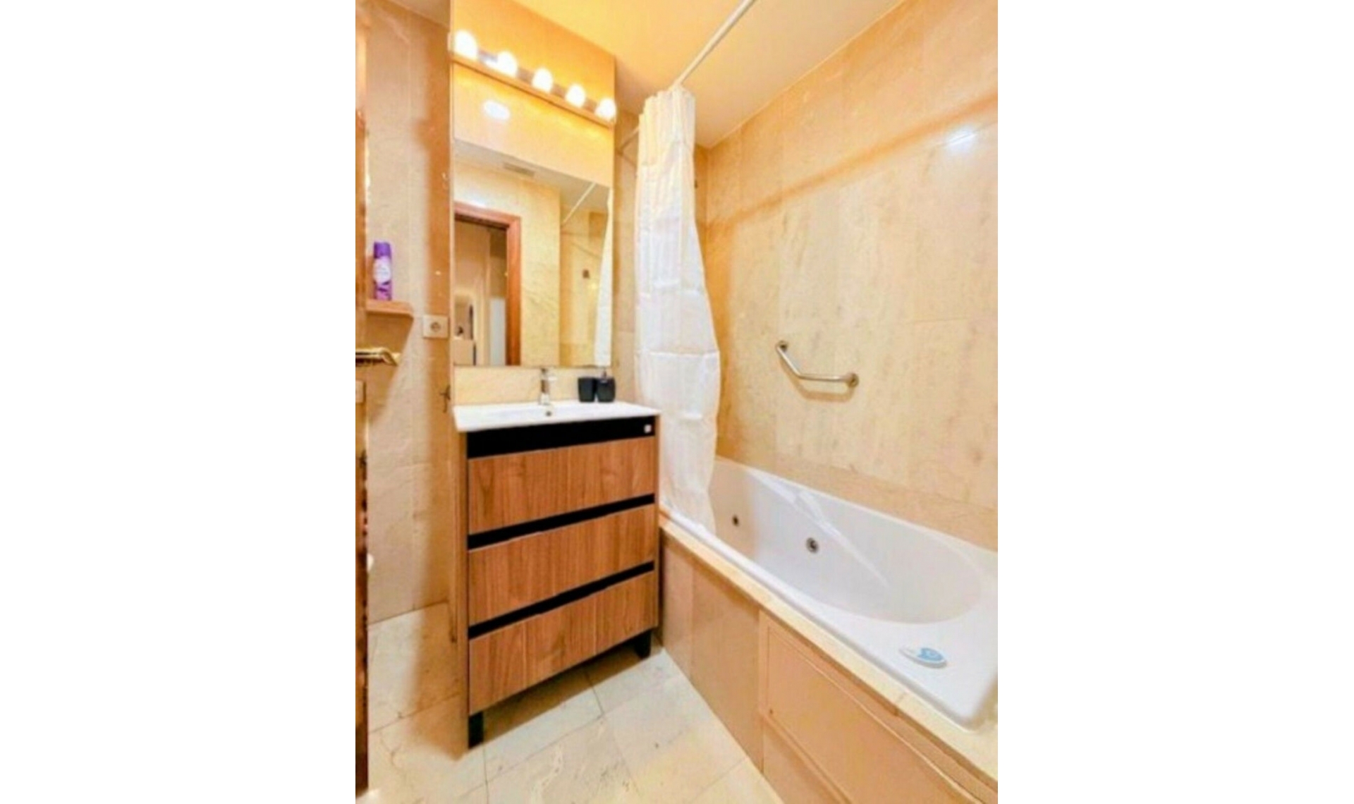 Resale - Apartment -
Málaga