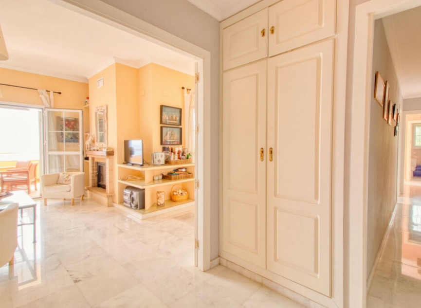 Resale - Apartment -
Manilva