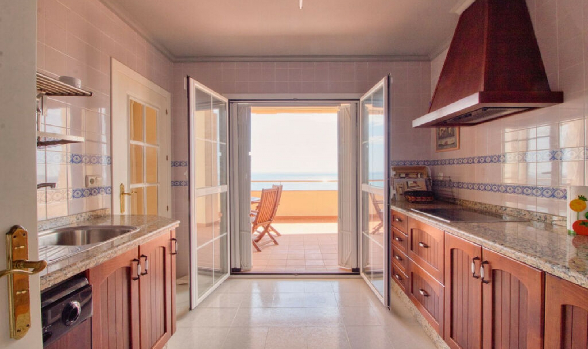 Resale - Apartment -
Manilva