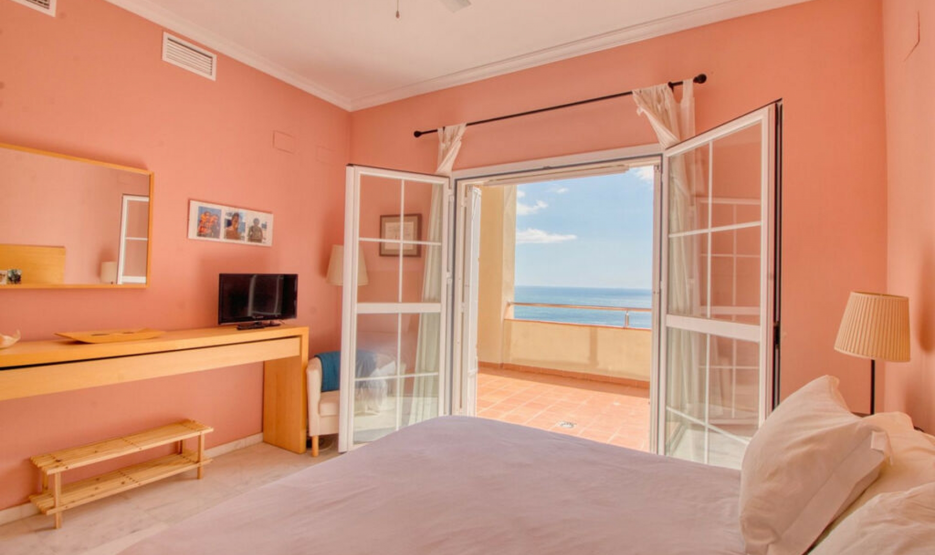 Resale - Apartment -
Manilva