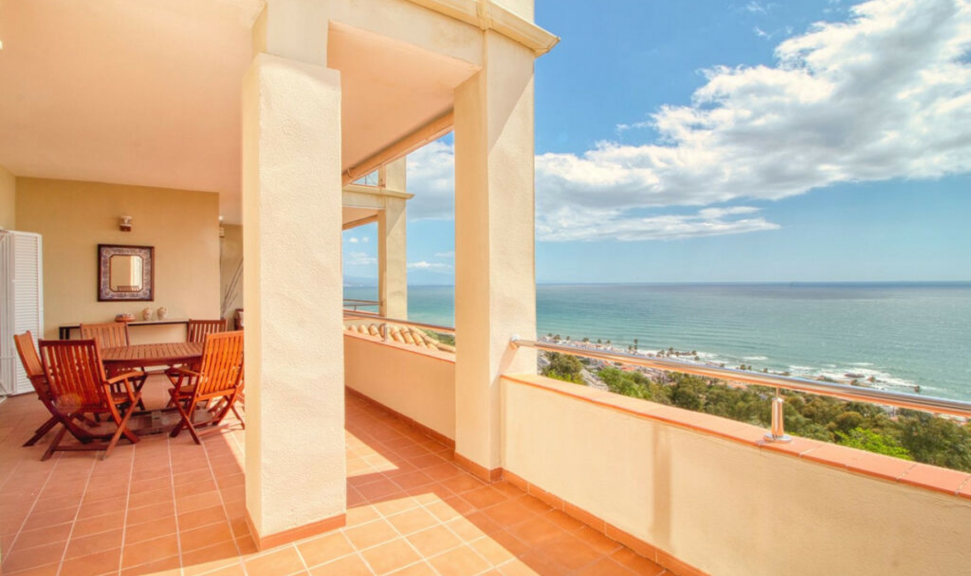 Resale - Apartment -
Manilva