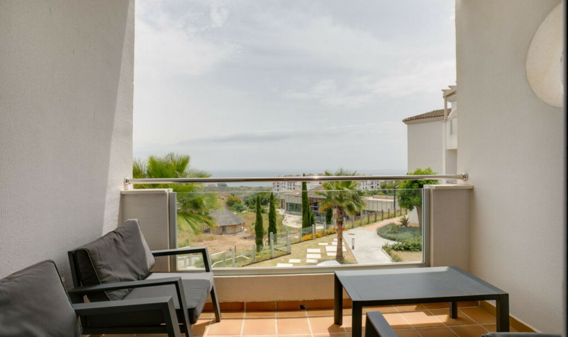 Resale - Apartment -
Manilva