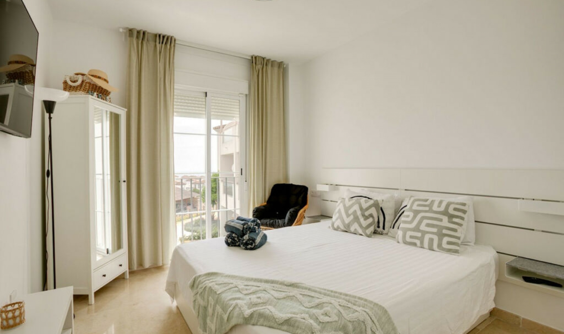 Resale - Apartment -
Manilva