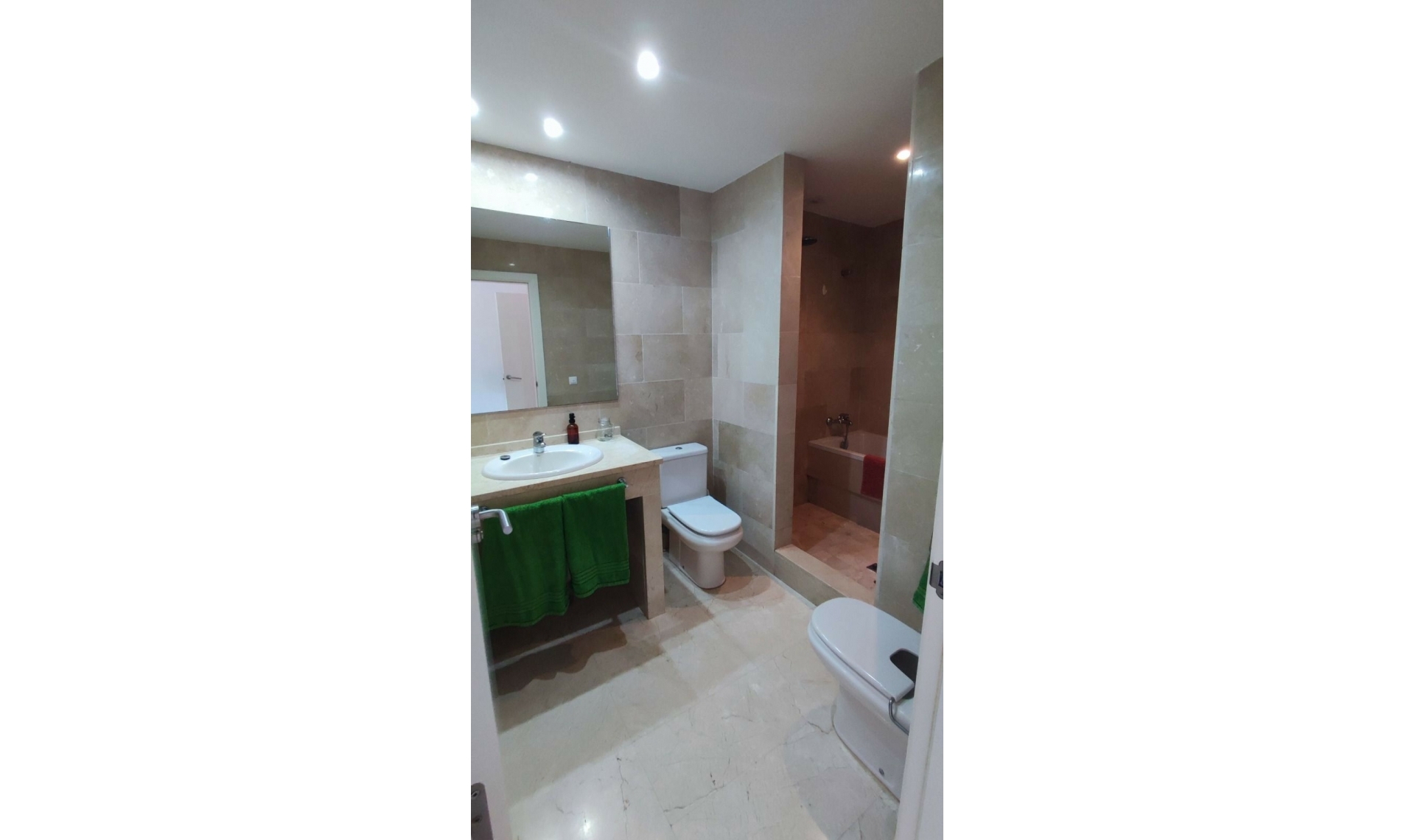 Resale - Apartment -
Manilva