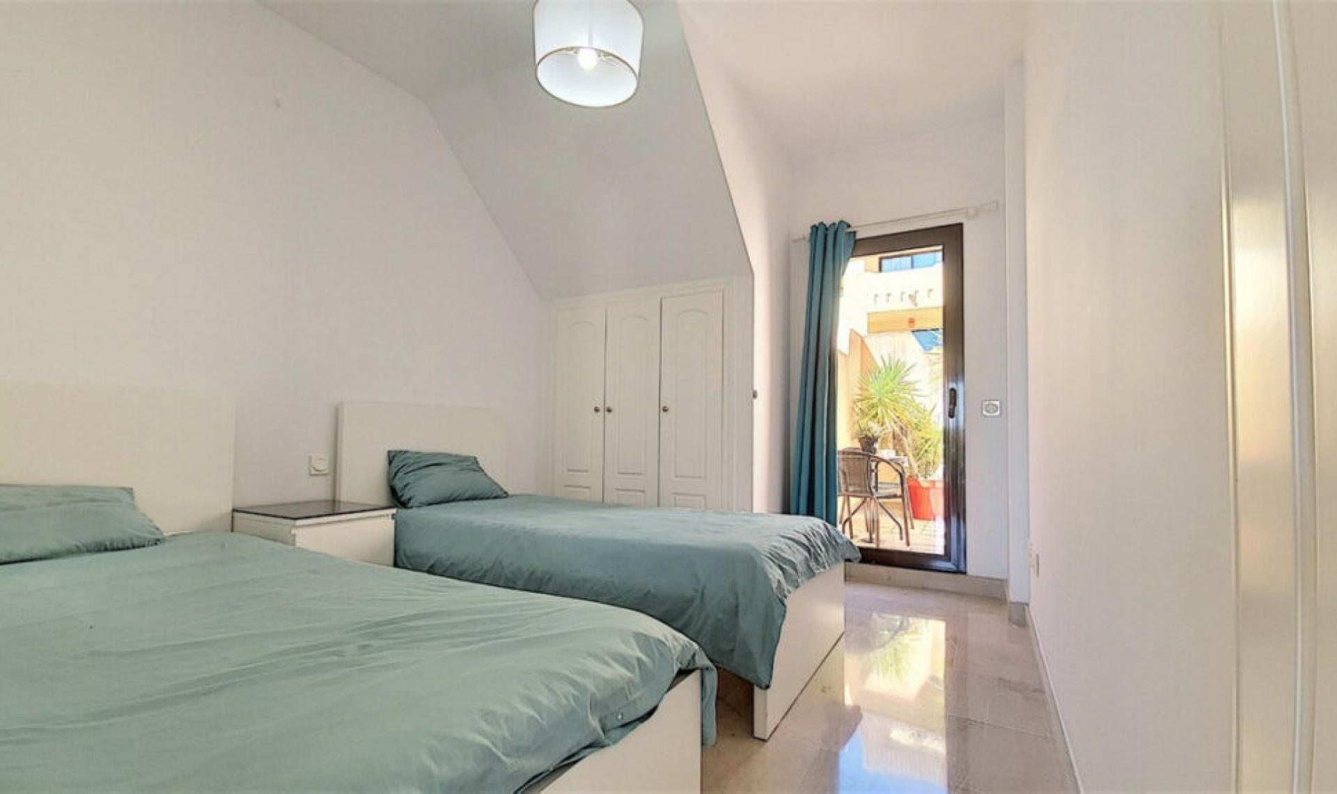 Resale - Apartment -
Manilva