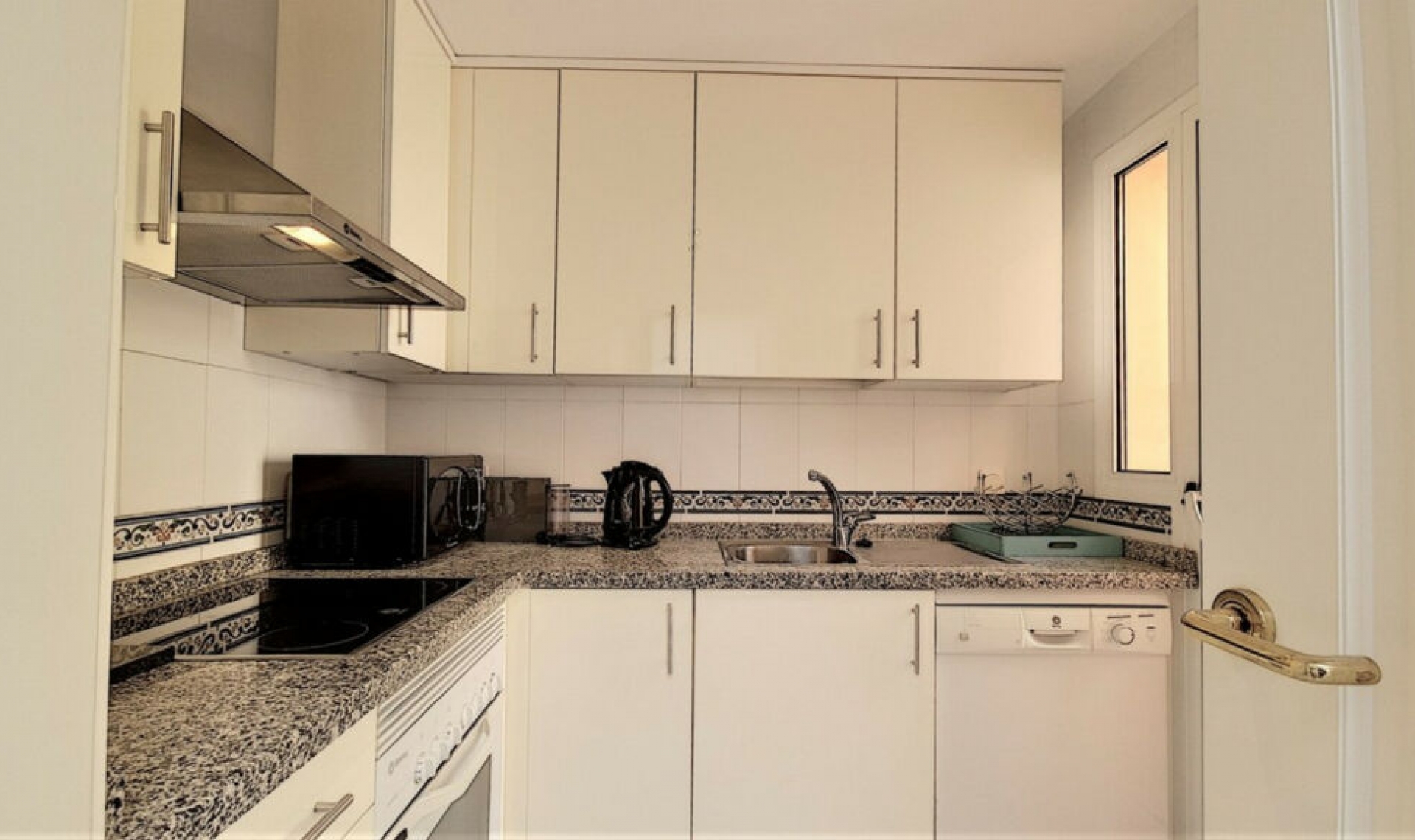 Resale - Apartment -
Manilva