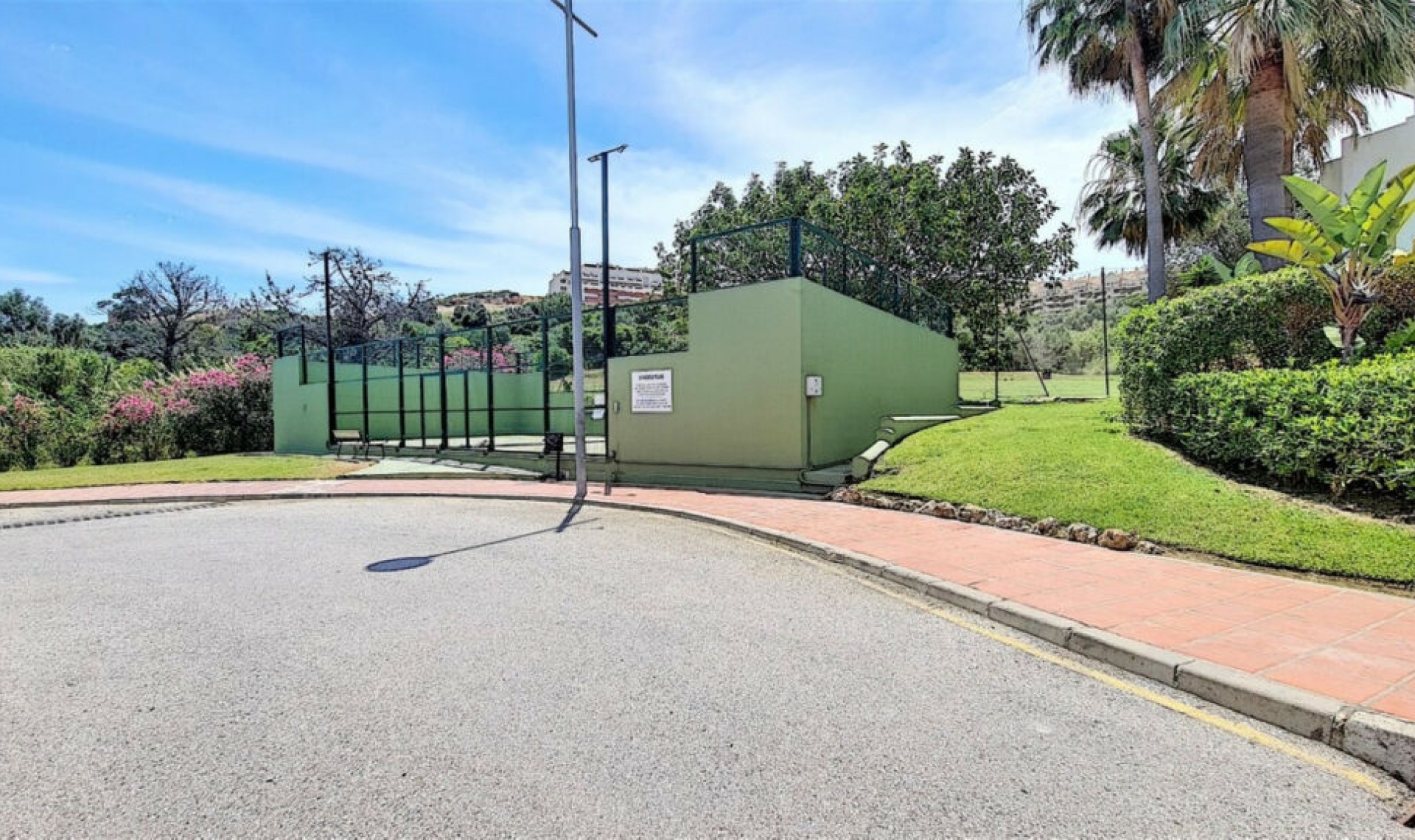 Resale - Apartment -
Manilva