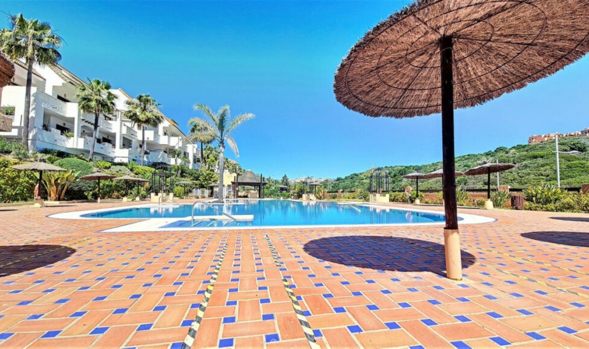 Resale - Apartment -
Manilva