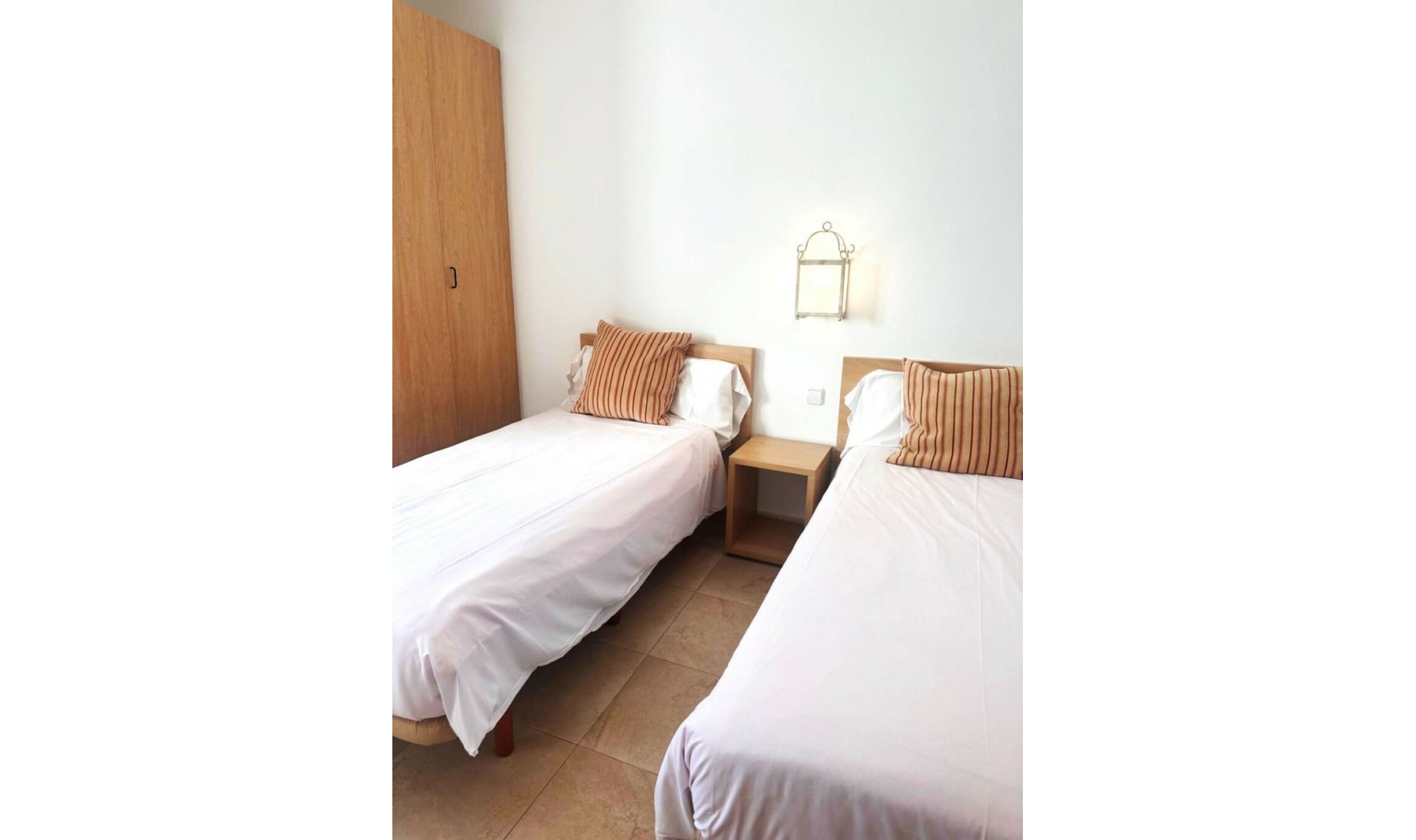 Resale - Apartment -
Manilva