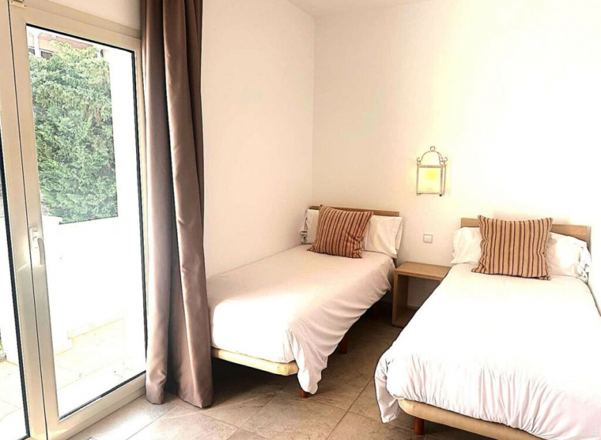 Resale - Apartment -
Manilva