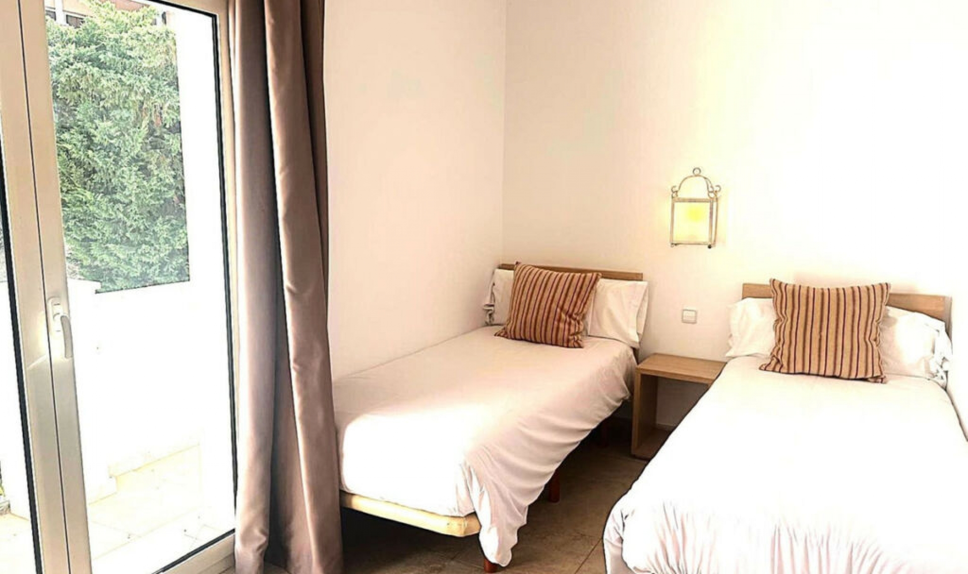 Resale - Apartment -
Manilva