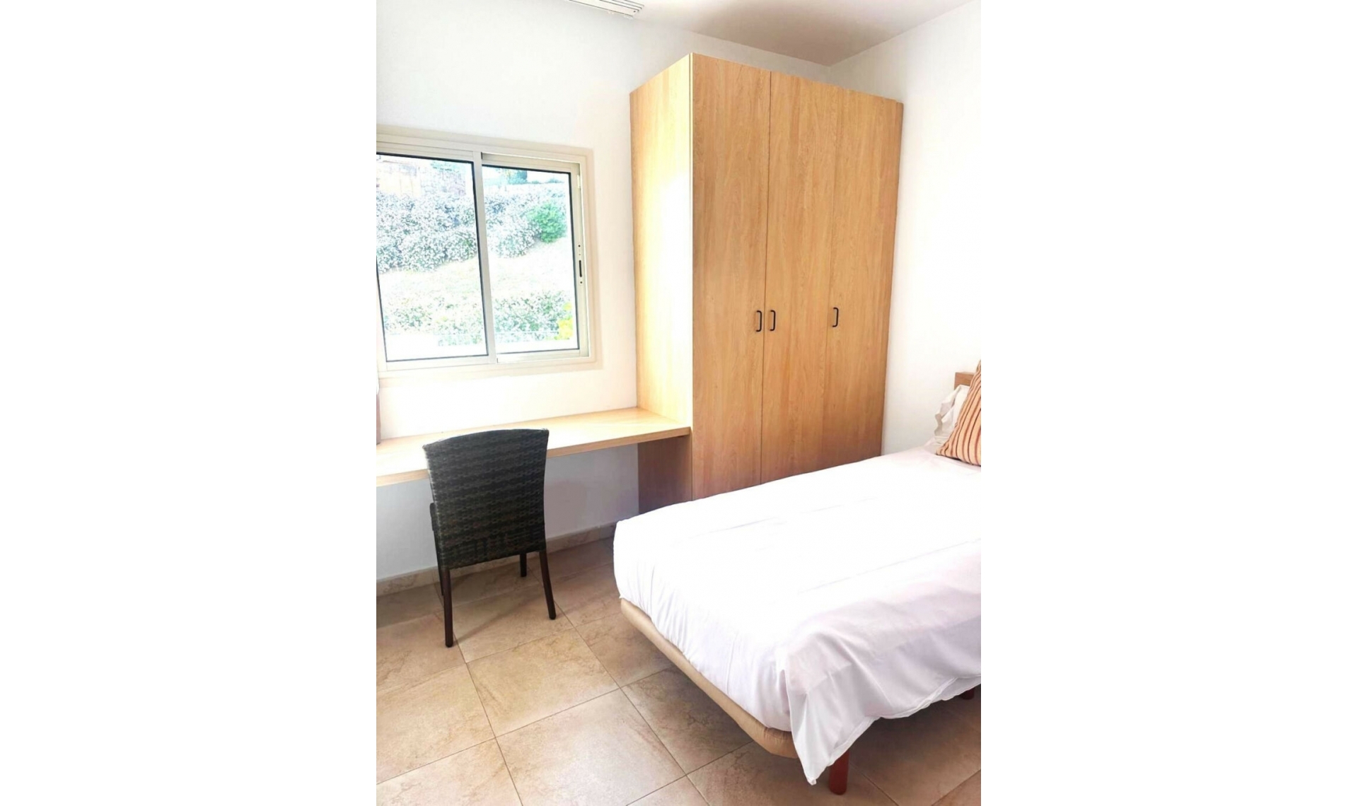 Resale - Apartment -
Manilva