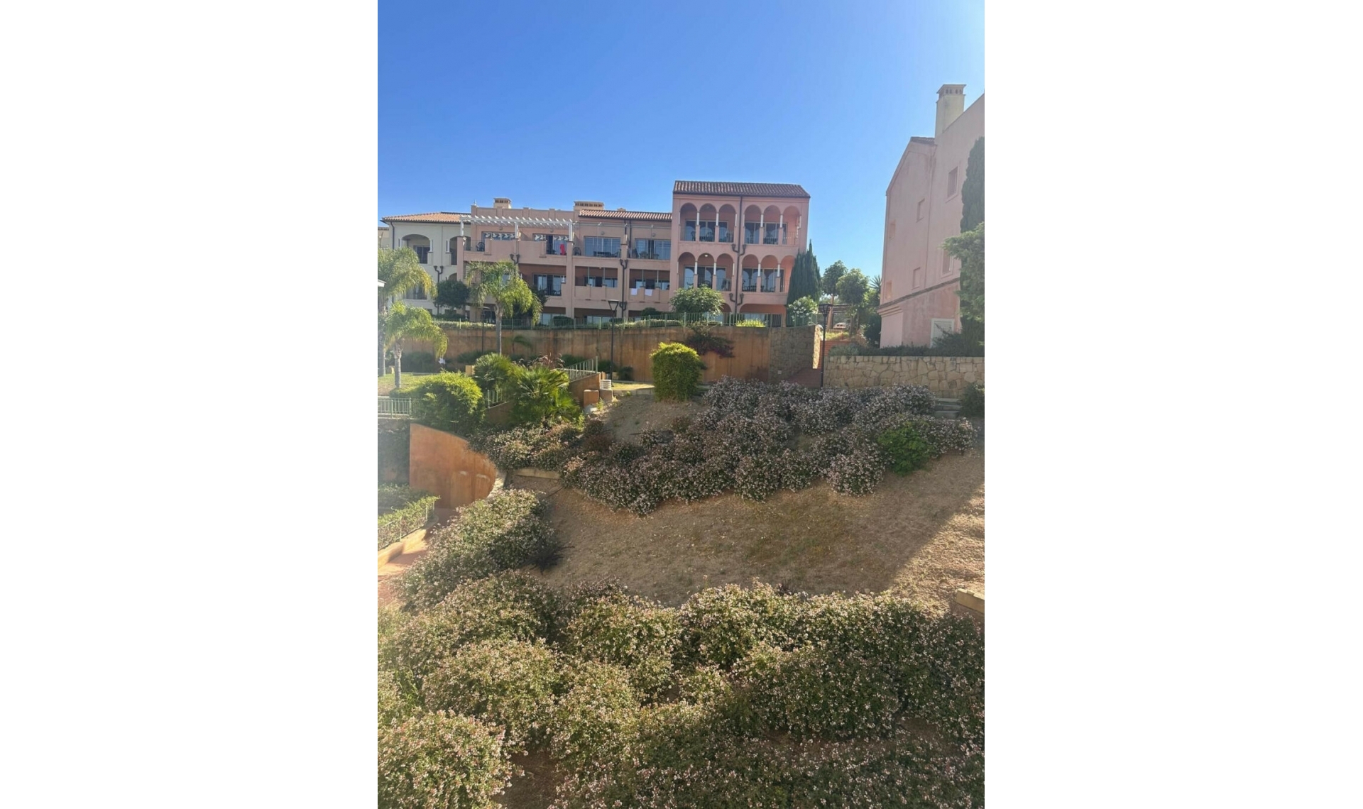 Resale - Apartment -
Manilva