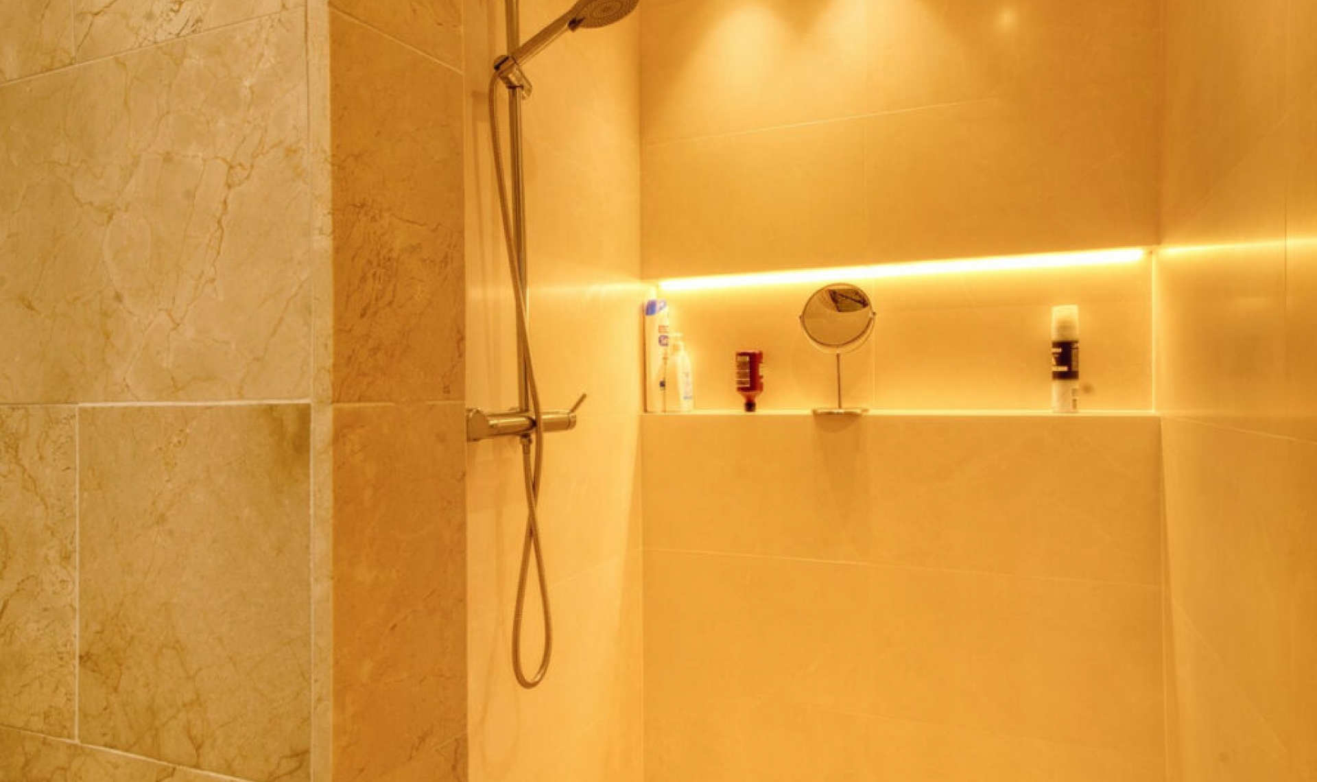 Resale - Apartment -
Manilva