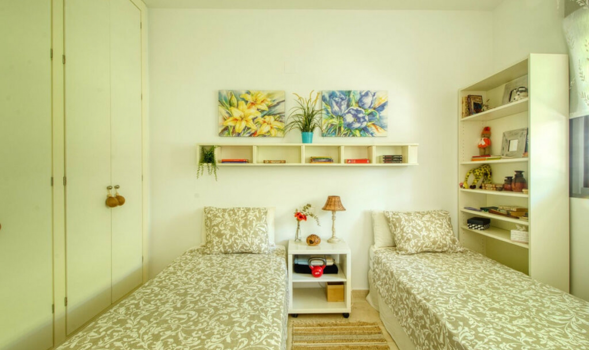 Resale - Apartment -
Manilva