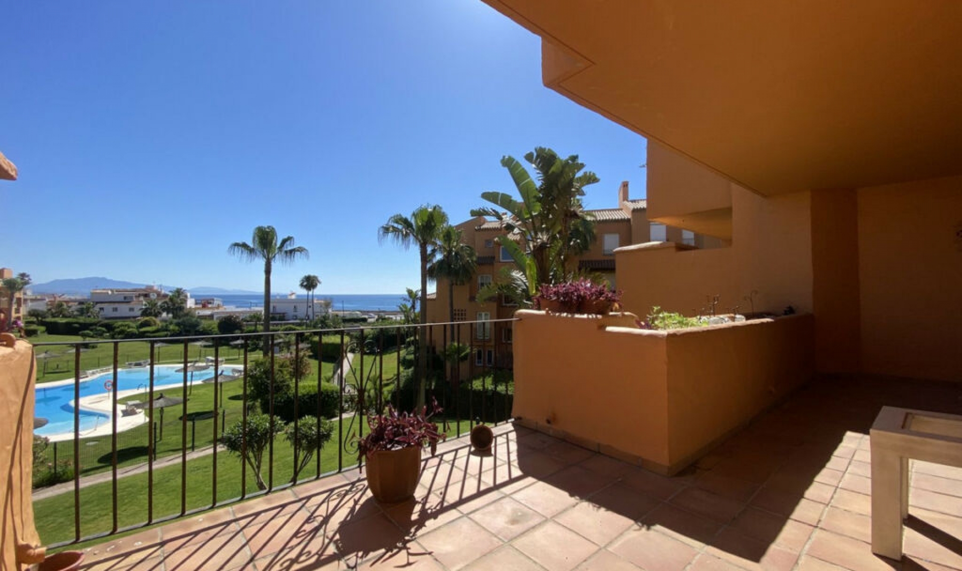 Resale - Apartment -
Manilva