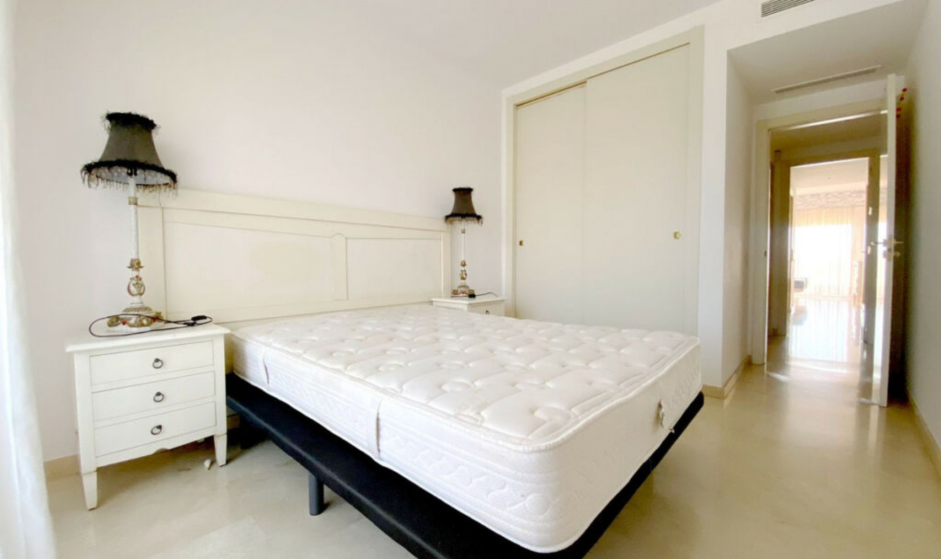 Resale - Apartment -
Manilva