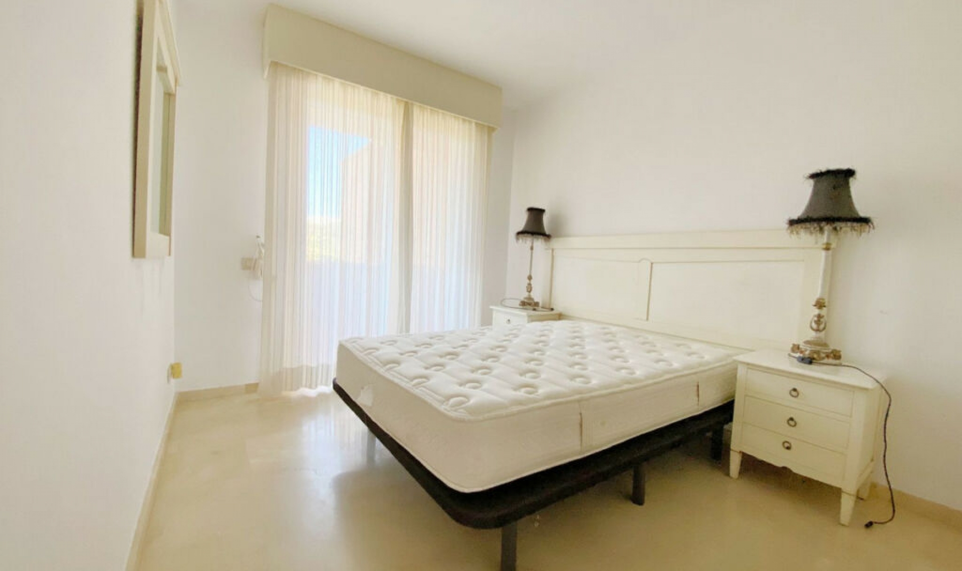 Resale - Apartment -
Manilva