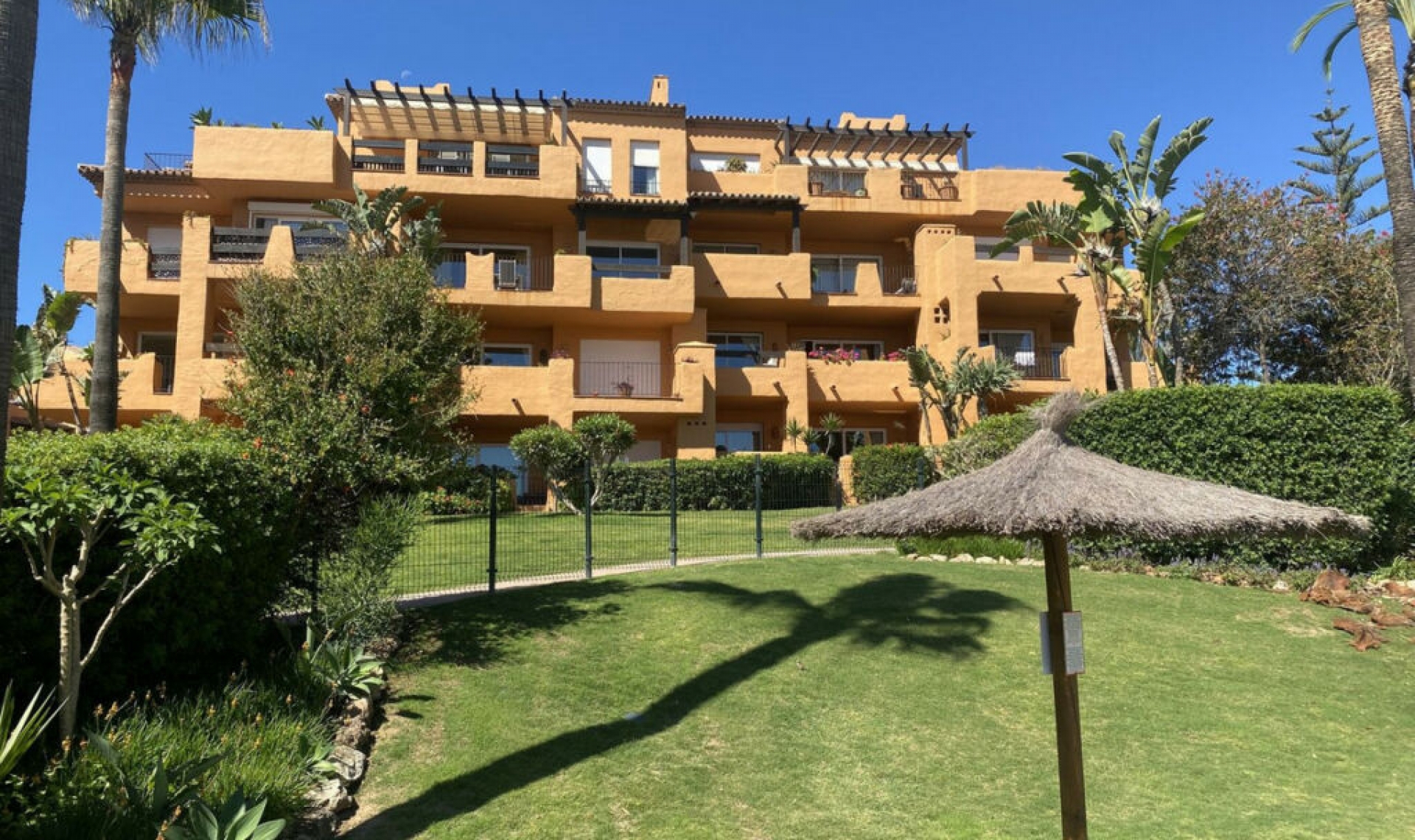 Resale - Apartment -
Manilva